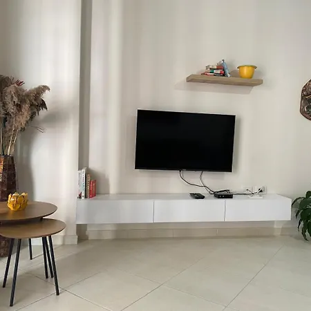 Charm 500mbs Apartment