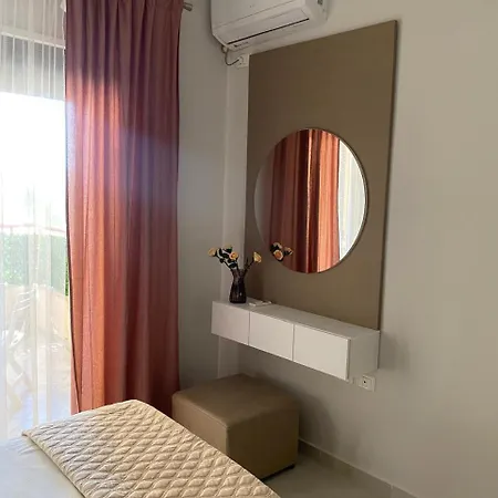 Apartment Charm 500mbs Vlorë