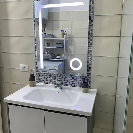 Charm 500mbs Apartment *