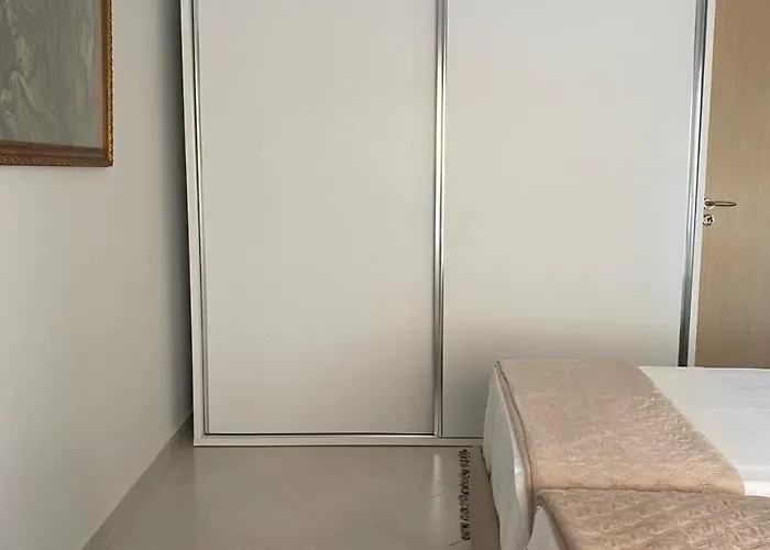 Charm 500mbs 公寓 Vlorë
