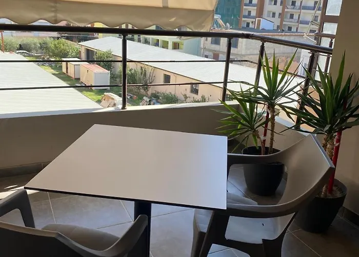 Charm 500mbs 公寓 *